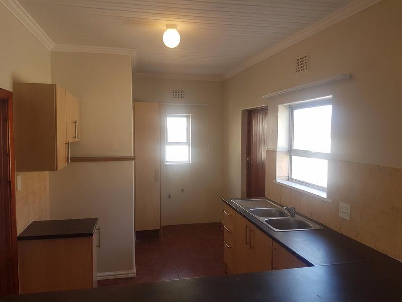 To Let 3 Bedroom Property for Rent in Brooklyn Western Cape